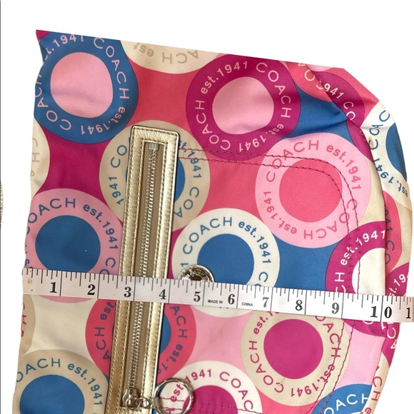 Summer fun! Coach hobo shoulder bag! - Picture 2 of 5